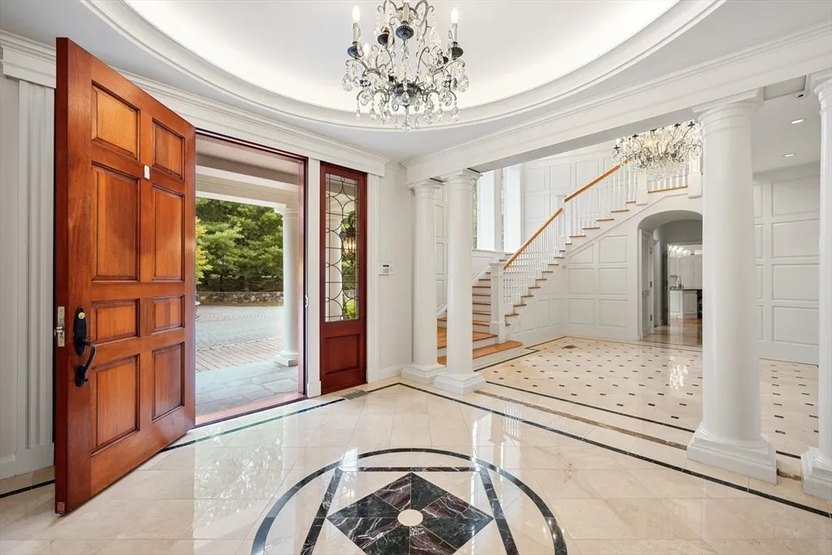 MA 'murder mansion' goes up for sale