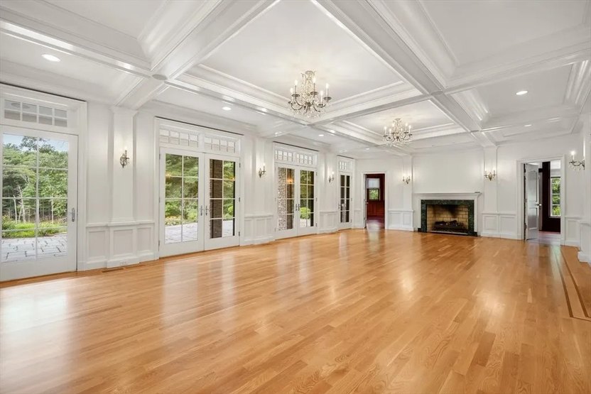 MA 'murder mansion' goes up for sale