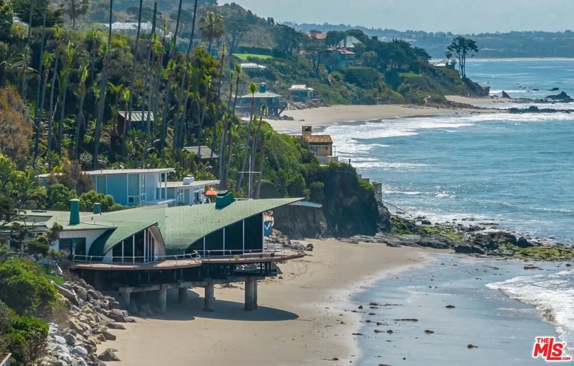 Karlie Kloss buys Wave House in Malibu