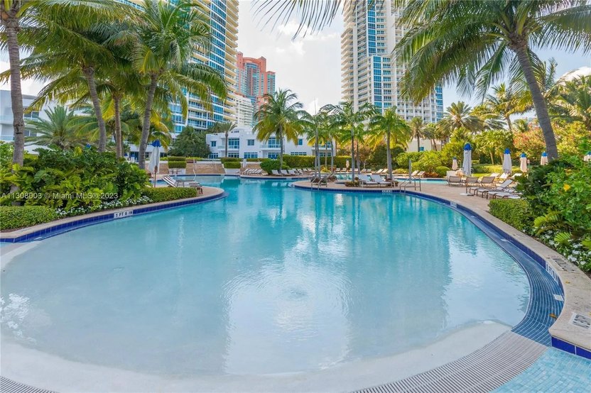 Candice Miller Miami condo