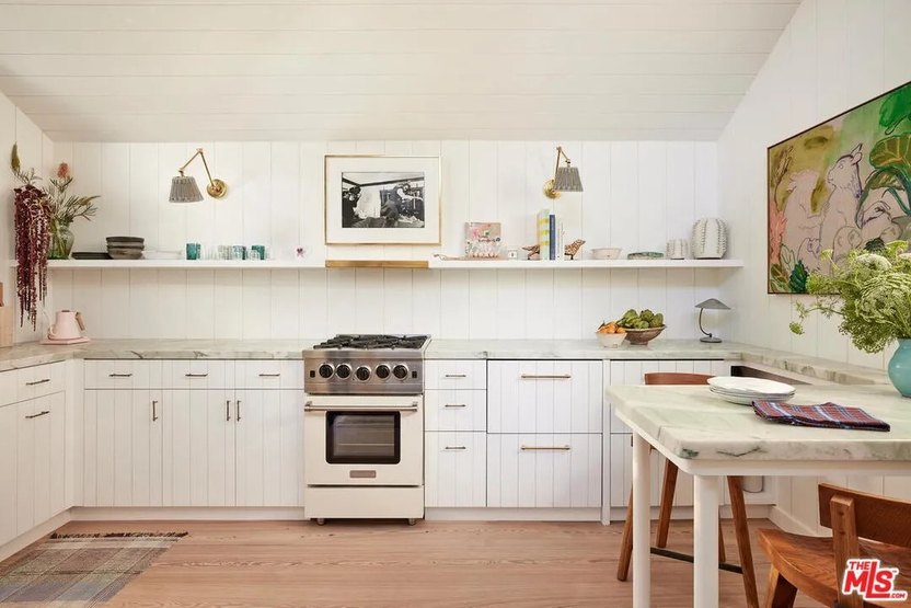 Sarah Paulson mobile home