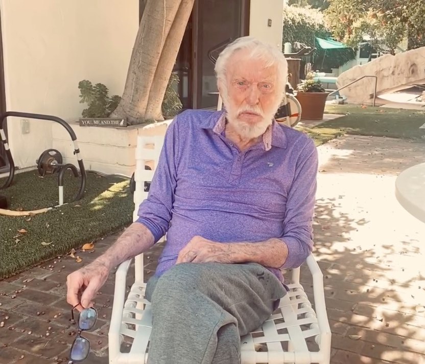 Instagram/Dick Van Dyke