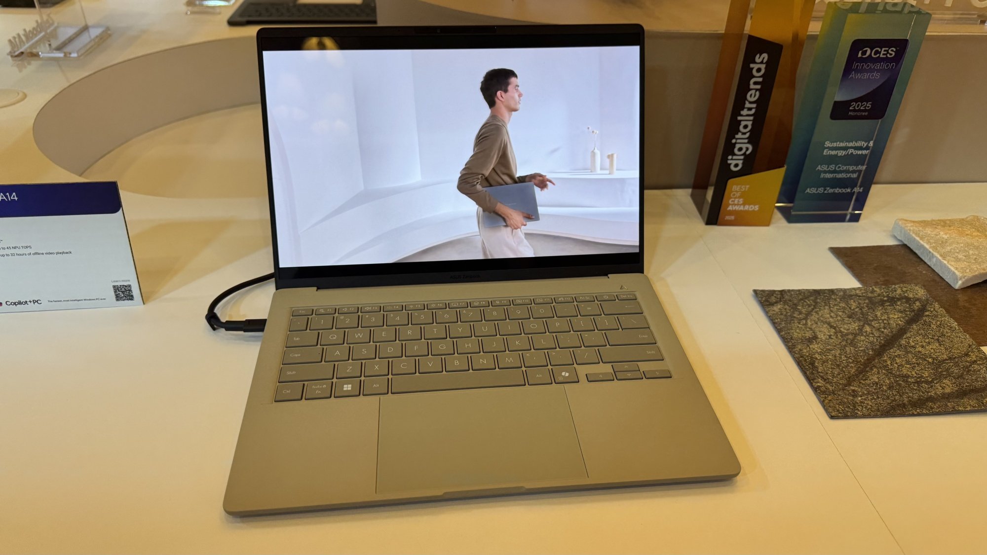 Zenbook A14 open