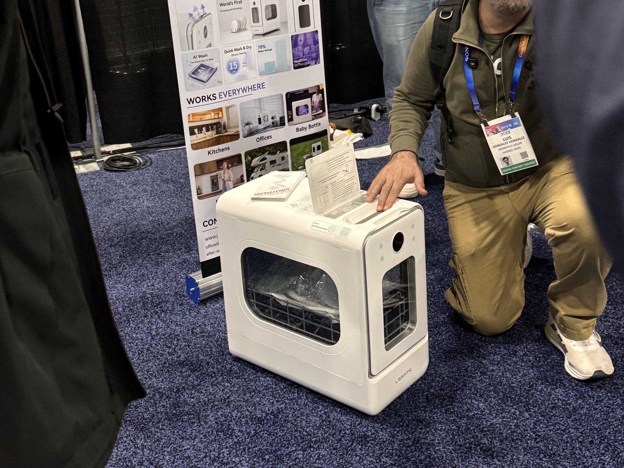 lissome R1 at CES
