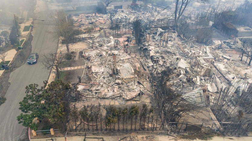 Anna Faris’s home in Pacific Palisades completely destroyed in a wildfire that swept through the area.