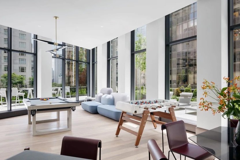 Is Kamala Harris Planning Move to New York? VP's Husband Doug Emhoff Spotted Touring $20K a Month Apartment