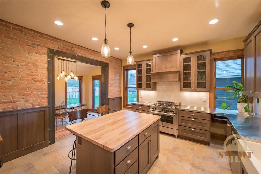 Glenn Close Reveals She's Building 'Zen Farmhouse' In Montana