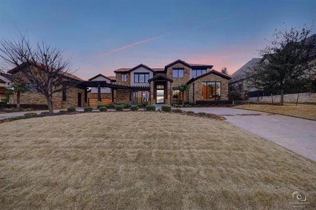 Patrick Mahomes owns a mansion in Westlake, TX