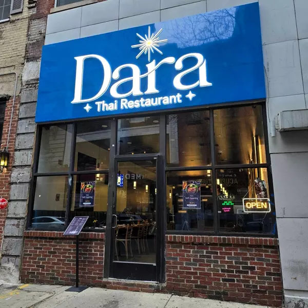Dara Thai Opens in Midtown Village,Marilyn Johnson