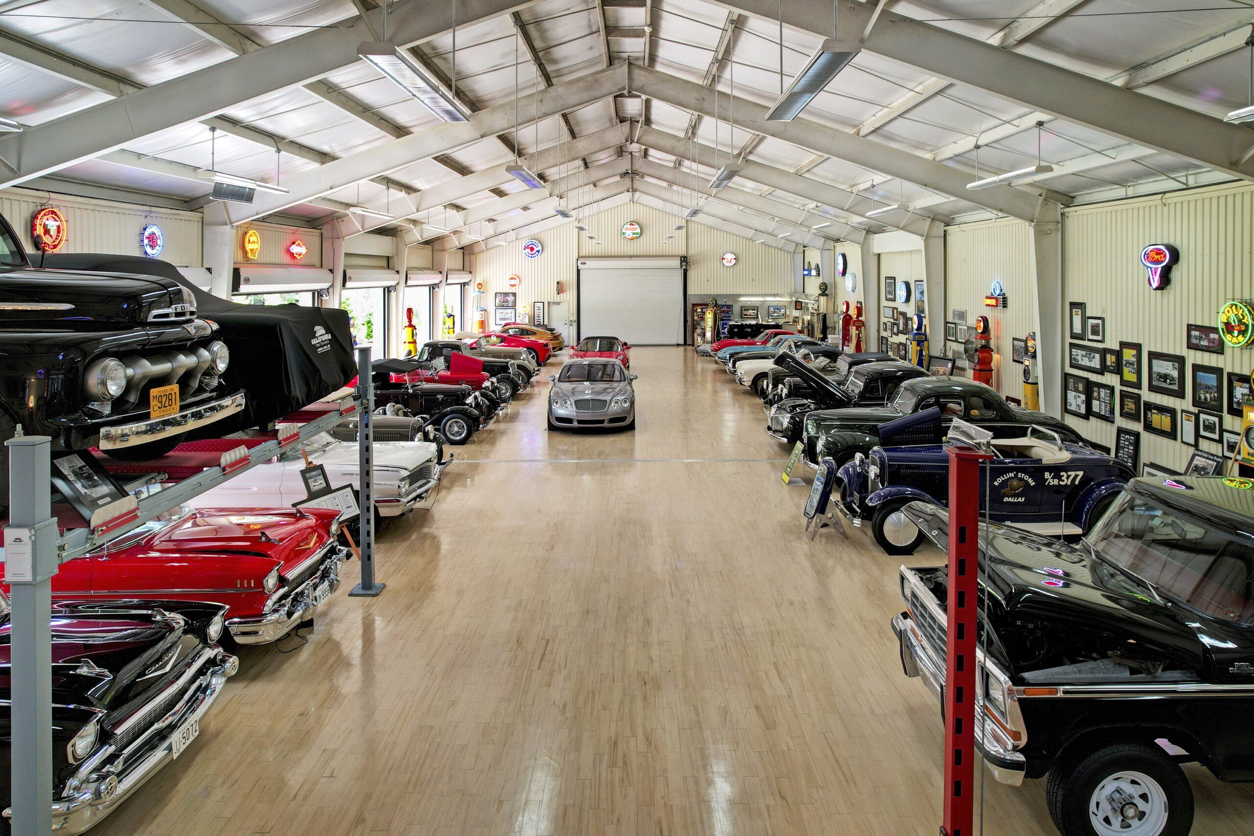 Houston TX home has 50 car garage