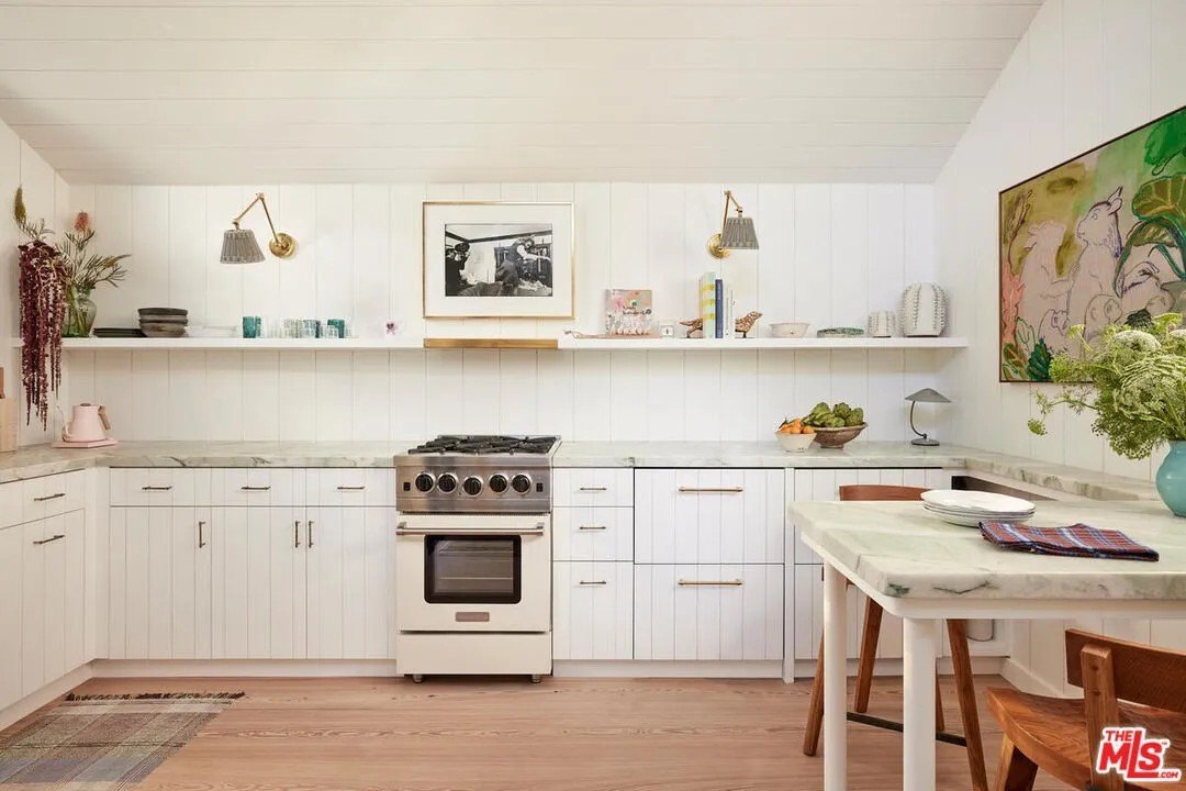 Sarah Paulson mobile home