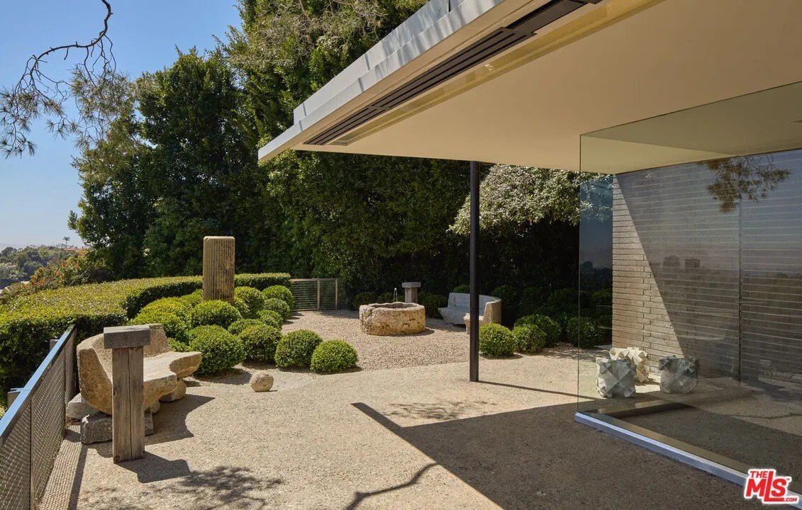 Ellen DeGeneres Relists One of Her Last Remaining L.A. Homes