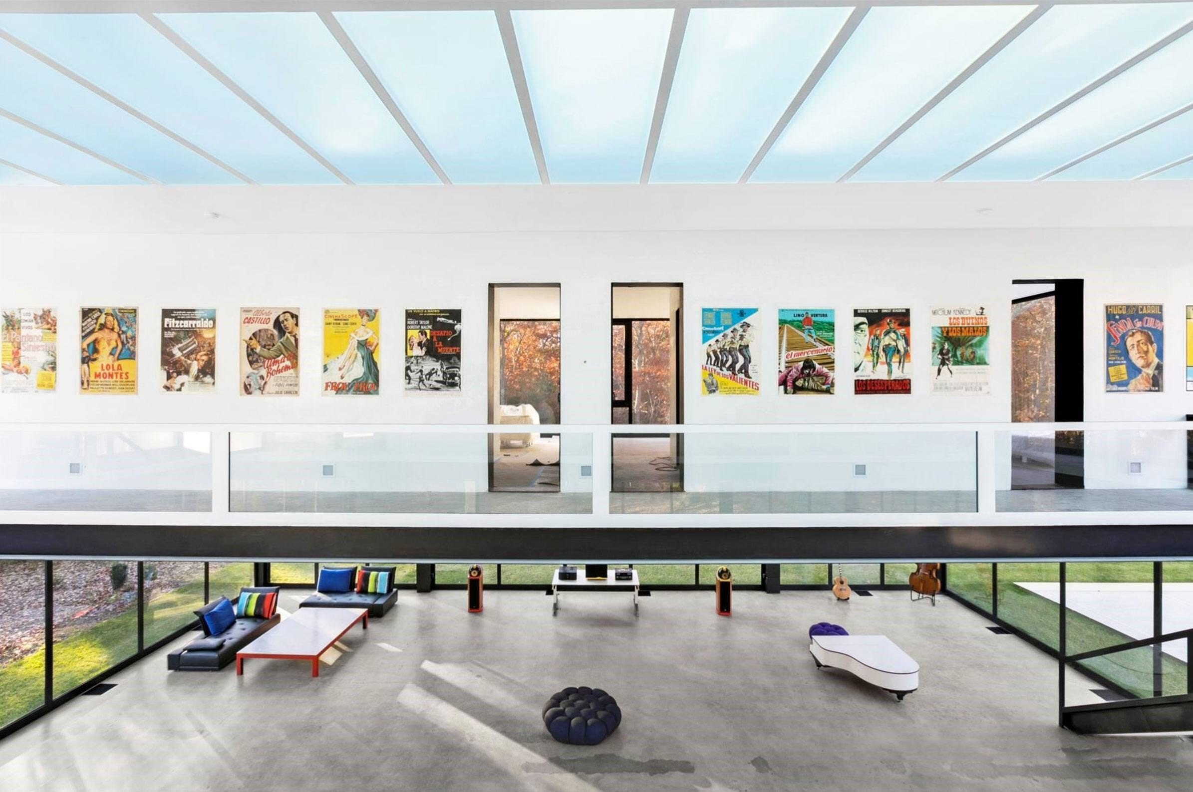 Interior walls for art