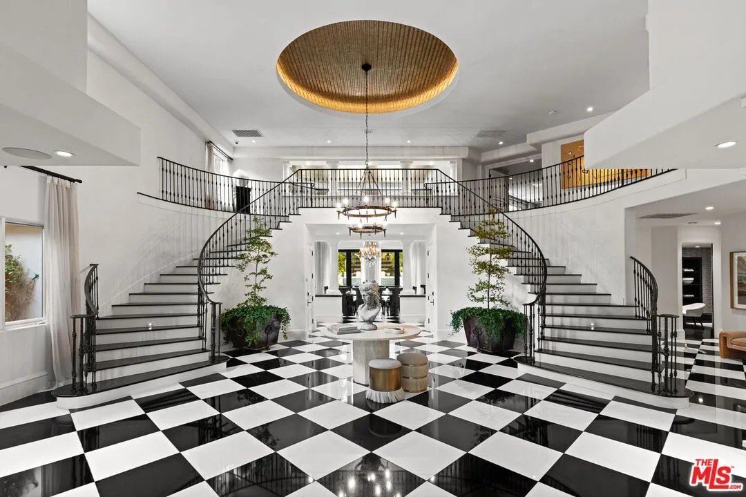 Kris Jenner Selling Iconic Keeping Up With the Kardashians Mansion for $13.5 Million