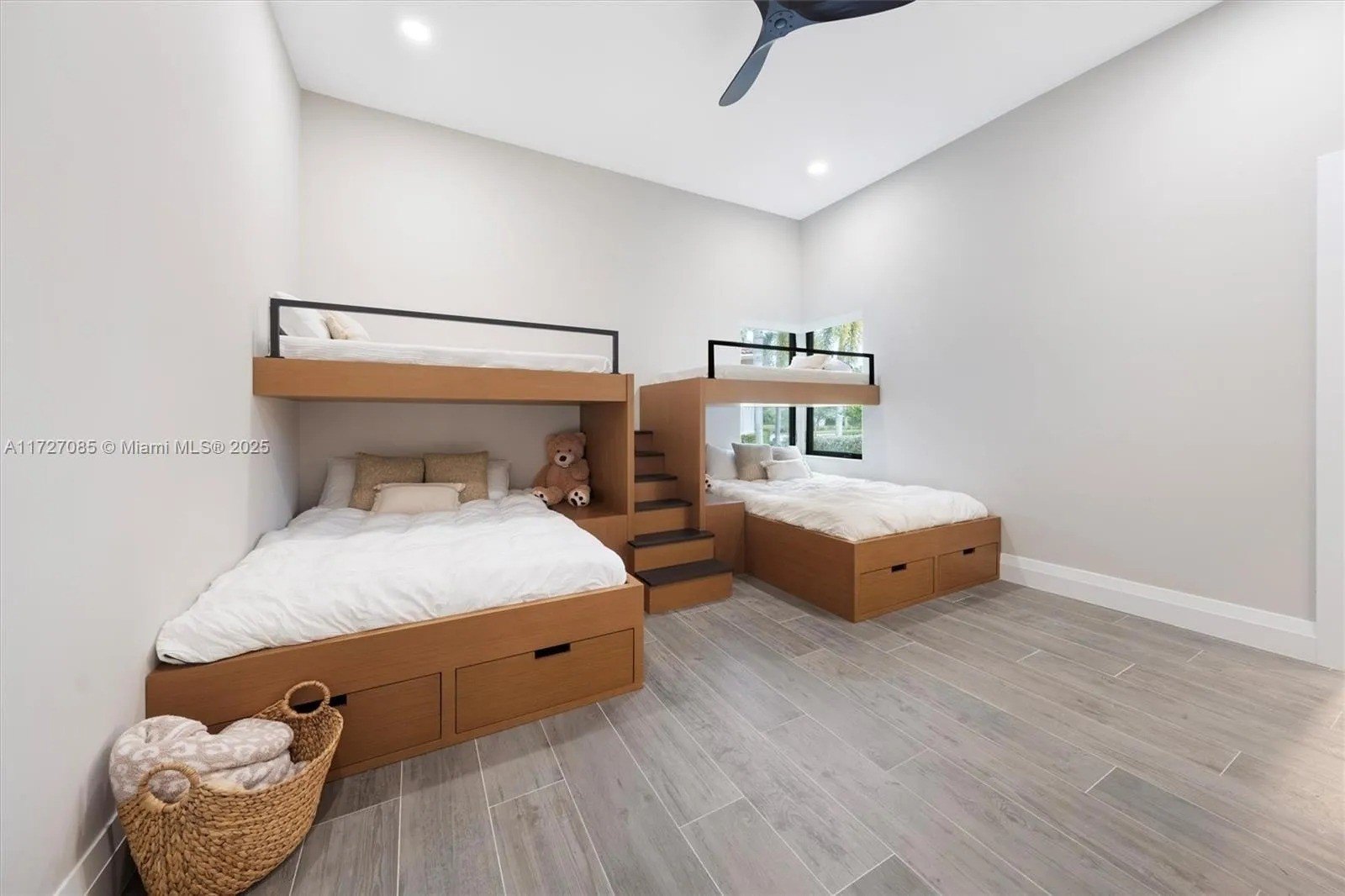 four built in bunk beds