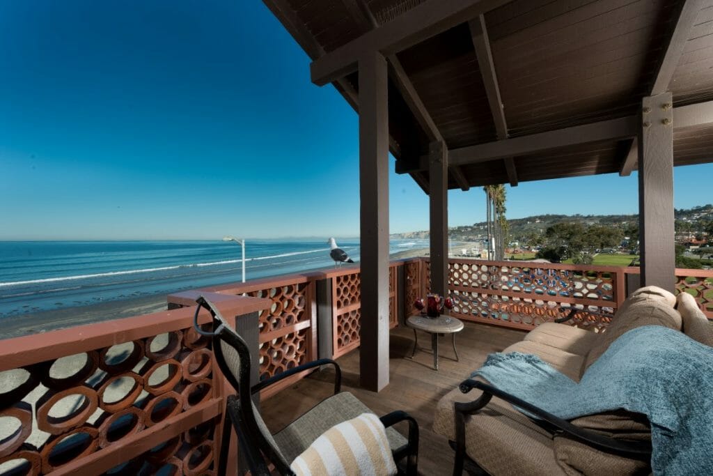 Beachfront Balcony overlooking the Pacific Ocean at the La Jolla Shores hotel