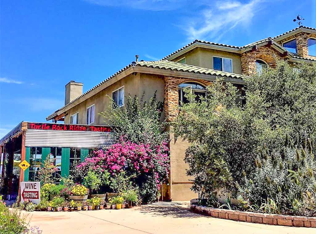 Farmhouse at Turtle Rock Ridge Vineyard Winery