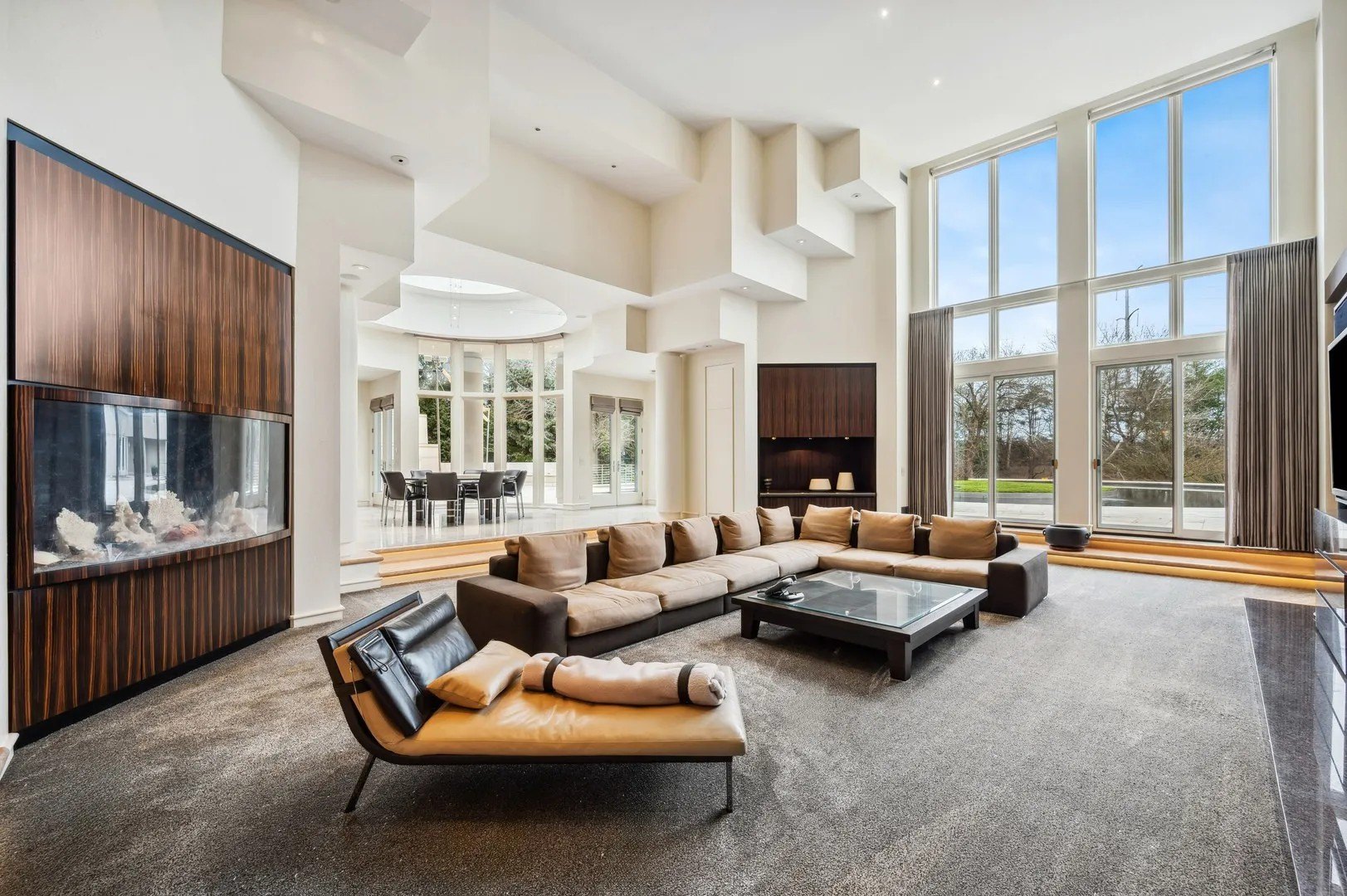 Buyer of Michael Jordan's Beleaguered Chicago Mansion Makes Very Divisive Update to Its Design