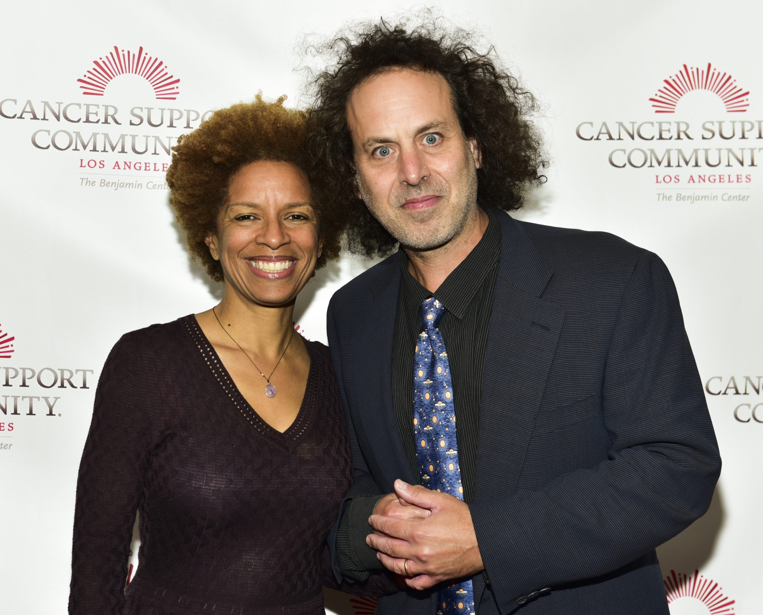 CENTURY CITY, CALIFORNIA - NOVEMBER 09: Elizabeth Hunter (L) and Jordan Walker-Pearlman attend the Cancer Support Community Los Angeles' Annual Gilda Award Gala at InterContinental Hotel on November 09, 2018 in Century City, California. (Photo by Rodin Eckenroth/Getty Images)