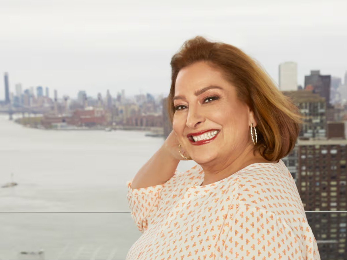 Famed Beauty Mogul Laura Geller Reveals How She Turned a Drab Bachelor Pad Into a Pop Art-Filled Party Paradise