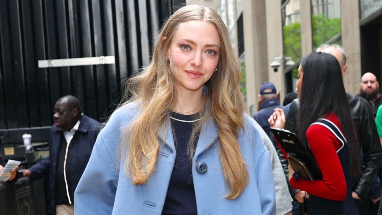 &#8216;Mean Girls&#8217; Star Amanda Seyfried Reveals How Moving to 1930s Farm in Upstate New York Helped Her Deal With Anxiety and OCD