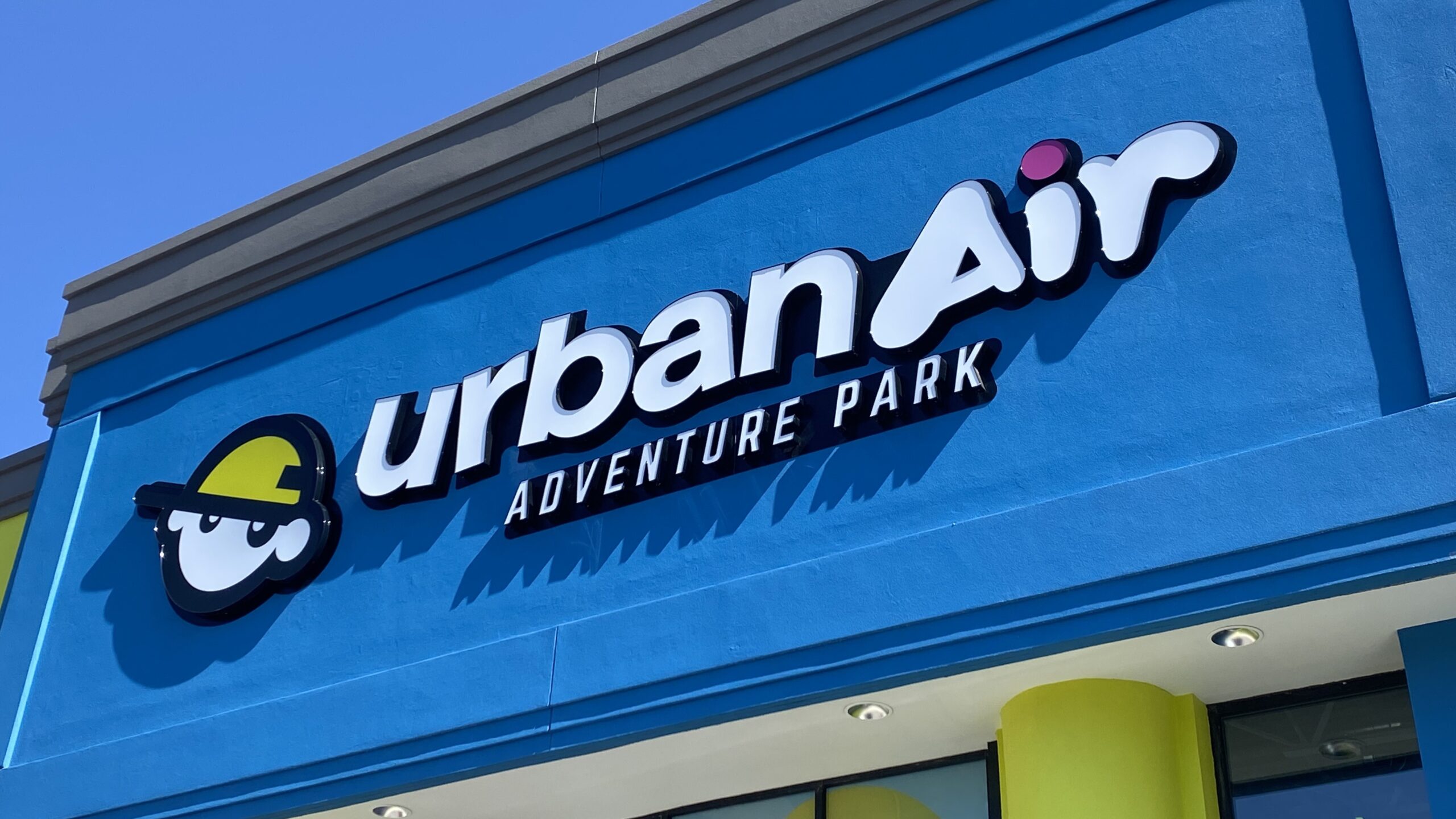 Indoor kids park Urban Air debuts in former Bed Bath & Beyond building on Broad