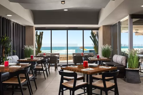 Sammy’s Restaurant and Bar and Roppongi Asian Bistro open in Imperial Beach
