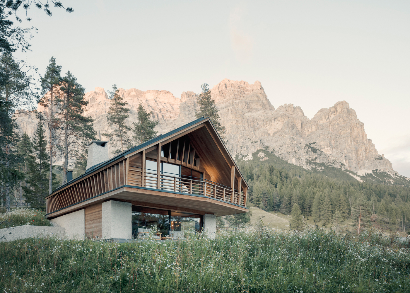 A Contemporary Alpine Refuge: House Conturines by Perathoner Architects