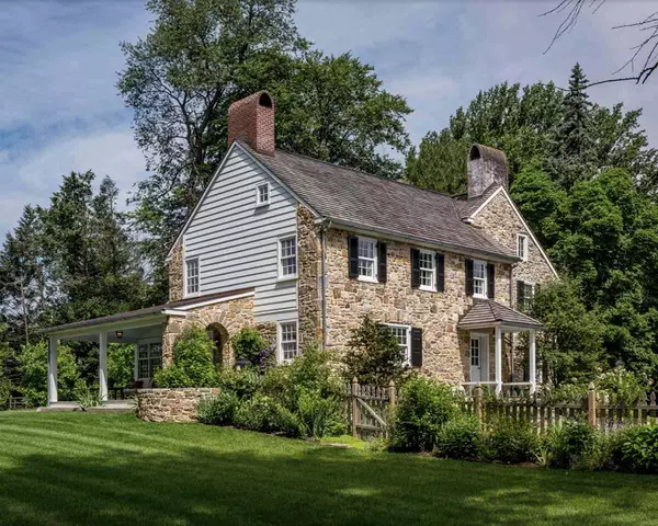 1720 Pennsylvania Farmhouse Restored with Timeless Style and Modern Comfort