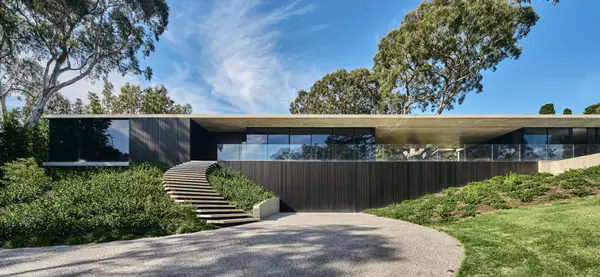 Villa XXIII: A Contemporary Masterpiece in Melbourne’s Historic Hills