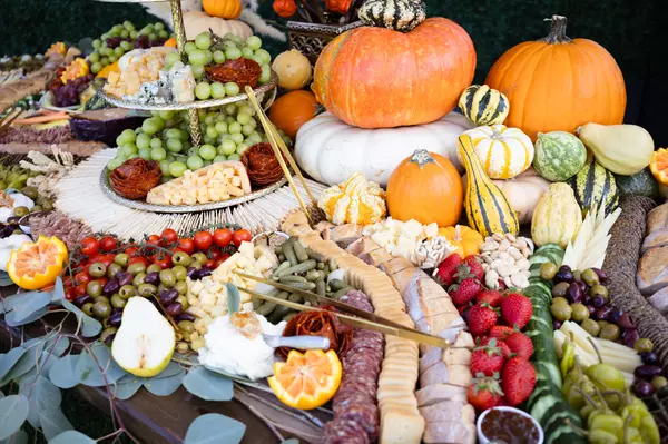 Sip, stroll and celebrate: Fall Art &#038; Wine Walk returns to The Forum Carlsbad