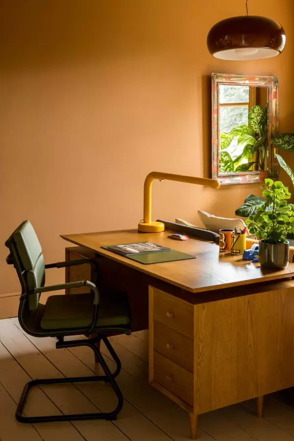 10 Easy Pieces: Architects&#8217; Favorite Orange Paint Picks,Alexa Hotz