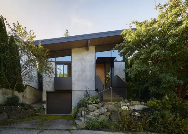 Modern Warmth Meets Northwest Serenity in This Seattle Home