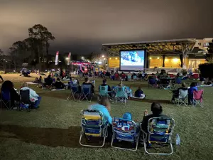 Free outdoor movies in Orlando,Teresa