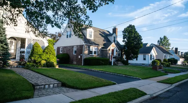 Is It Better To Rent or Buy a Home?,KCM Crew