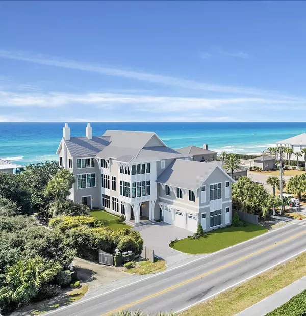 Dive into Engel &amp; Völkers&apos; Waterfront Properties,