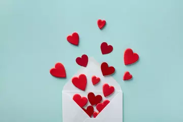 Sip, Snuggle, and Celebrate: Romantic Valentine&apos;s Day Ideas,