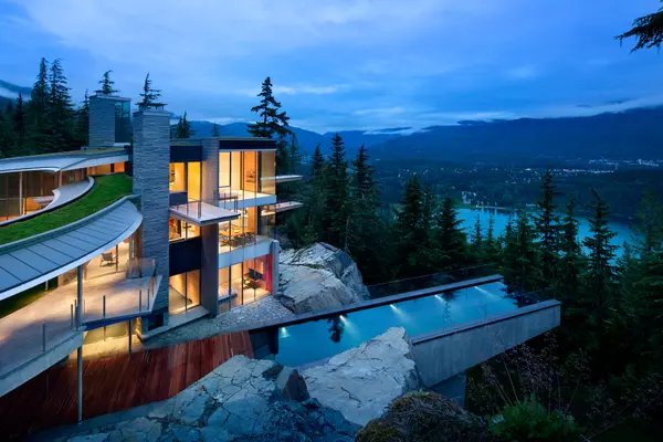 Groundbreaking sale of Stonebridge Drive estate sets new residential sales record in Whistler, B.C.,
