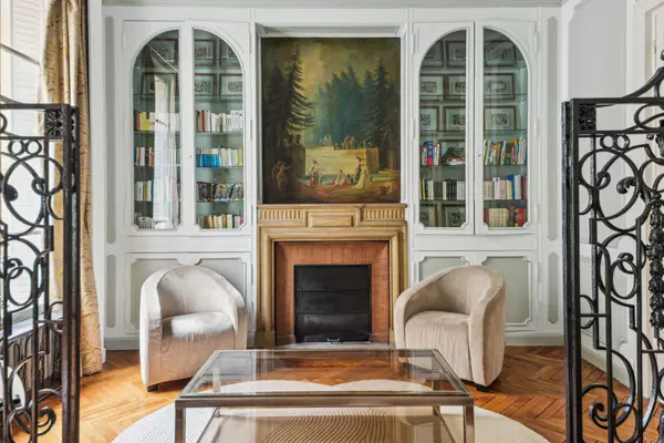 From Screen to Reality: Live like Emily in Paris,