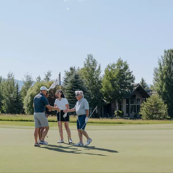 feature image of Live Where Luxury Meets the Fairway