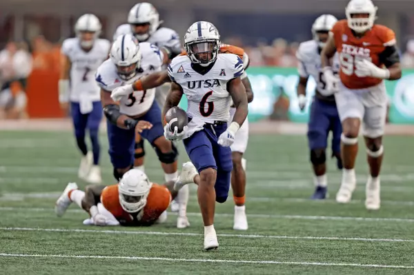 UTSA becomes first D1 school to partner with Mexican company