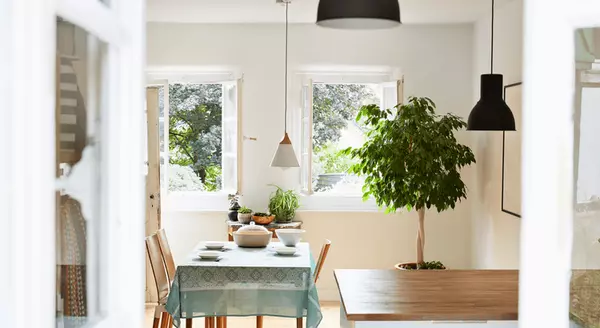 Thinking about an Adjustable-Rate Mortgage? Read This First.,KCM Crew