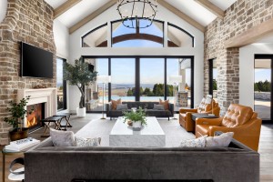 Luxury Home Features: What High-End Buyers Are Looking for in New Construction or Remodels