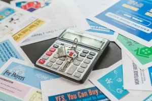 9 Smart Tips for Making an Offer on a House That Stands Out