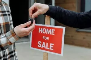 Flat Fee MLS Listing: Everything You Need to Know Before You Sell