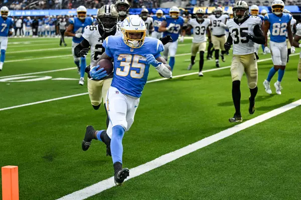 Chargers review: Stingy defense leads way in preseason victory over Saints