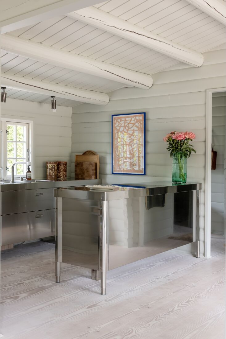 danish 1970s cabin in northern zealand, vejby, remodeled by studio force majeur 6