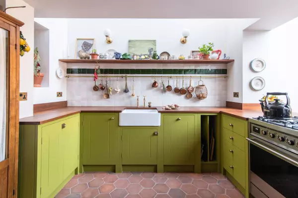 Kitchen of the Week: A Zesty Combination of Old and New by an Aspiring Interior Designer