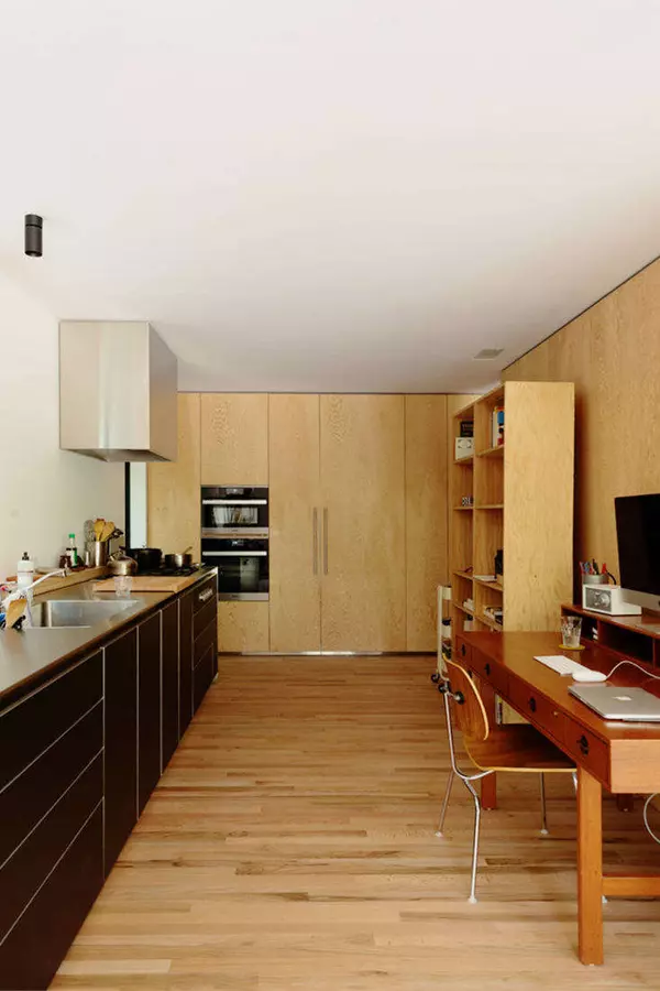 Kitchen of the Week: Architect Takashi Yanai&#8217;s Galley Kitchen—and Study—in LA