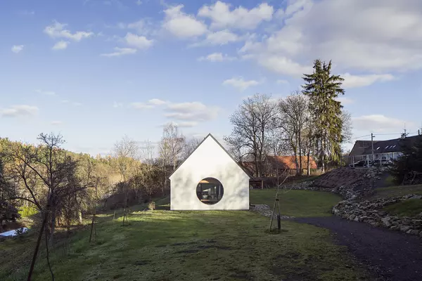 House with the Hole